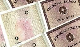 Tenta di aprire un conto corrente con documenti falsi: truffatrice scoperta