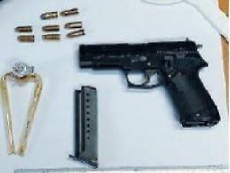 Colpi di arma da fuoco vicino la stazione: il 'pistolero' solitario torna in carcere