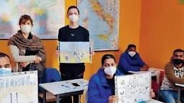 Guerra, accolti i primi ucraini in fuga. A scuola per imparare l'italiano