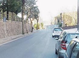 Topi d'auto in azione nella notte: rubati due veicoli in pieno centro