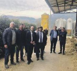 Ambasciatore dello Sri Lanka in visita in paese. Interesse per l'economia locale