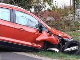 Investite mentre passeggiano: pauroso incidente trasforma il pomeriggio in dramma