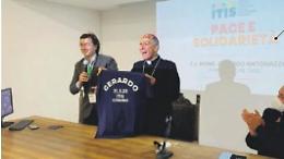 Monsignor Antonazzo a lezione al Majorana: incontro con gli studenti