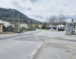 Un senso unico nel caos. Rischi quotidiani per i residenti