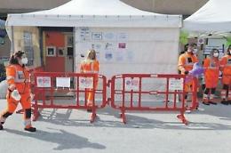 Tamponi, ordine di chiusura. Per la Asl la postazione non è autorizzata