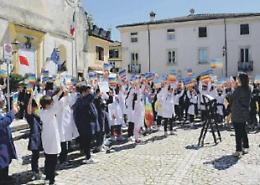 Uniti per dire no alla guerra in Ucraina: marcia e flash mob per la pace