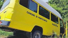 Incidente scuolabus, benzina sul fuoco: accertata la regolarità del mezzo