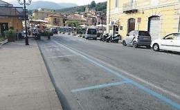 Parcheggi a pagamento, multe e polemiche. L'amministrazione corre ai ripari