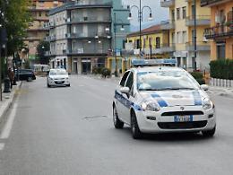 Investe vigilessa all'uscita di scuola, trentunenne nei guai