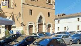 Blitz all'ufficio tecnico comunale. Sequestrati documenti
