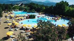 Caldo da bollino rosso, piscine e parchi acquatici: ecco dove andare