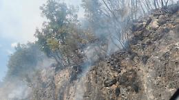Lunedì nero per gli incendi, arrivano le telecamere contro piromani