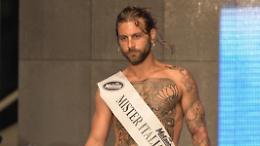 Valerio Campoli vince la fascia di mister Italia Influencer 2022