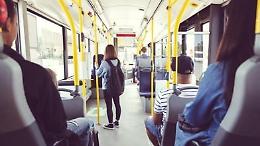 Bonus trasporti, contributo fino a 60 euro. Da domani al via alle domande