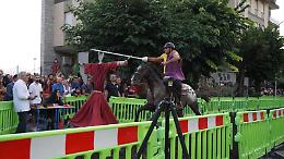Oggi il palio di San Magno. Torna la gara all'anello. Si sfidano sei contrade
