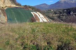 Ex discarica di Aiello, sistemata la prima vasca. Verso la messa in sicurezza