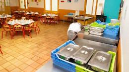 Panino con le larve. Dopo il sopralluogo riparte la mensa
