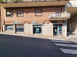 Tentato furto in banca. Ritrovata la macchina in un parcheggio