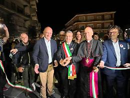 Inaugurata piazza Diamare, ecco la rivoluzione del centro