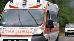 Tragedia sfiorata: trentenne investito sul marciapiede