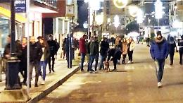Legambiente risponde a Confcommercio: «Isole pedonali anche di sabato»
