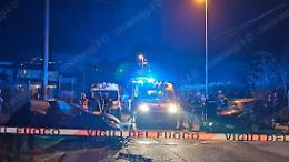 Scontro tra due auto. Necessario l'intervento di tre ambulanze