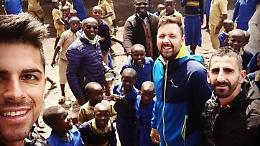 Marito e figli volano in Africa per realizzare il sogno di Anna Maria Oddi