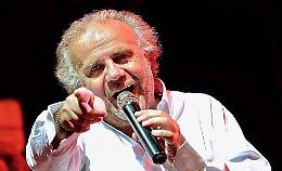Jerry Calà e i suoi "primi" 50 anni di carriera. Lo show domani al Cotonificio