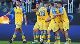 Il Frosinone vuole tornare a vincere. Segui il livescore della partita