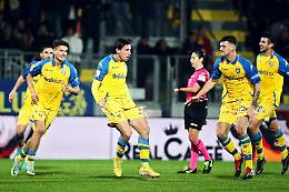 Serie B, il Frosinone con tre gol schianta la Ternana