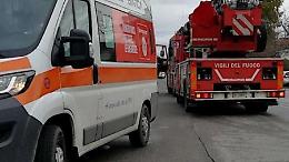 Non rispondeva al telefono. Trovata morta in casa