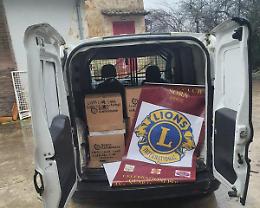 Solidarietà senza sosta, derrate alimentari per chi ha bisogno