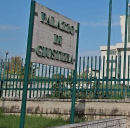 Era in carcere, ma nel frattempo percepiva il reddito di cittadinanza