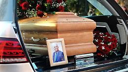 L'addio a Egidio Cerelli. Tantissime persone in abbazia per l'ultimo saluto al decano dei giornalisti