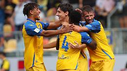Frosinone - Como, un altro esame da superare a pieni voti. Segui il livescore