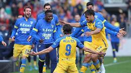 Un Frosinone travolgente batte 3 a 0 il Venezia e sale a quota 61 in classifica