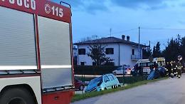 Ennesimo incidente in via Appia. Due auto finite nel fossato