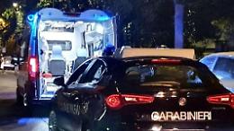 Cliente accoltellato a una mano durante una lite in un bar