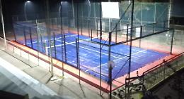 Arriva il campo da padel. Domani il taglio del nastro