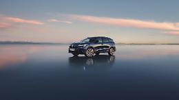 Renault, il ritorno dell'Espace. Ecco il nuovo suv elegante