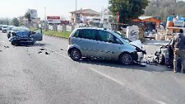 Incidente fra tre veicoli sulla Variante Casilina. Feriti i conducenti
