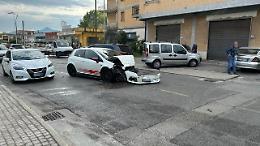 Incidente tra un furgoncino e un'auto. Soccorsi sul posto