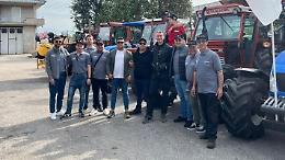 Una città “invasa” dai trattori. Il primo raduno è un successo