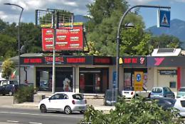 Rapina nella sala slot dove lavora la mamma. Due arresti