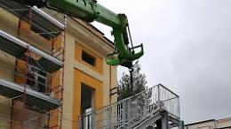 Scuola primaria Colasanti. Nuovo look per la facciata