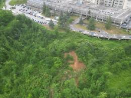 Grossa frana sul costone dell'ospedale