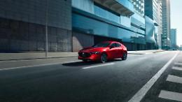 Mazda3, forma e sostanza. Comodità e tecnologia d'avanguardia