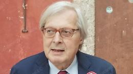 Vittorio Sgarbi malato: dubbi sulla gestione del Comune. Casinelli chiede le dimissioni del primo cittadino 