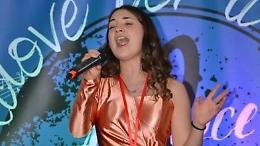La giovane Flavia al concorso “Voci nuove per il Piemonte”