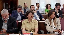 Comune, la maggioranza tra cene e grandi manovre estive